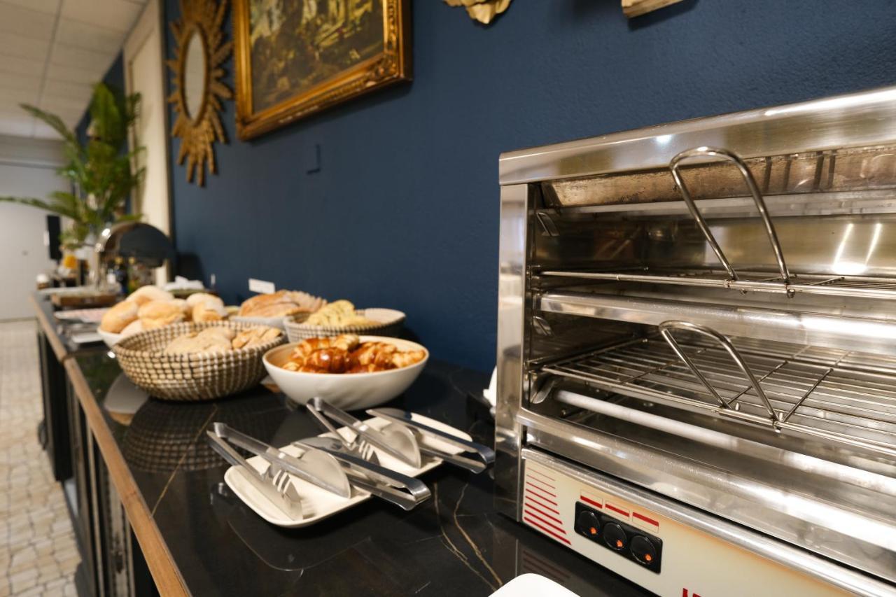 Hotel Rainha D. Amelia, Arts & Leisure Castelo Branco  Ngoại thất bức ảnh